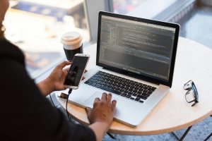 Développement mobile : 10 raisons de l’adopter pour réussir en 2025 