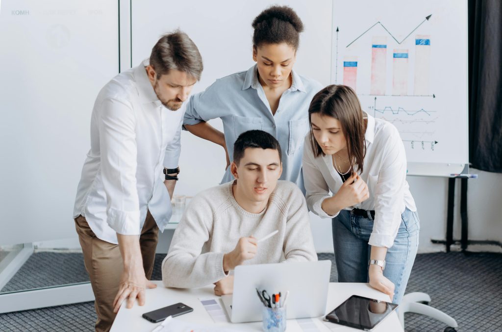 Le développement digital : moteur de croissance et d'innovation en 2025